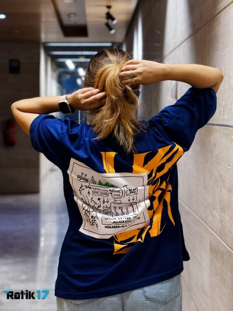 Women styling Blue Note Sketch oversized drop shoulder t-shirt